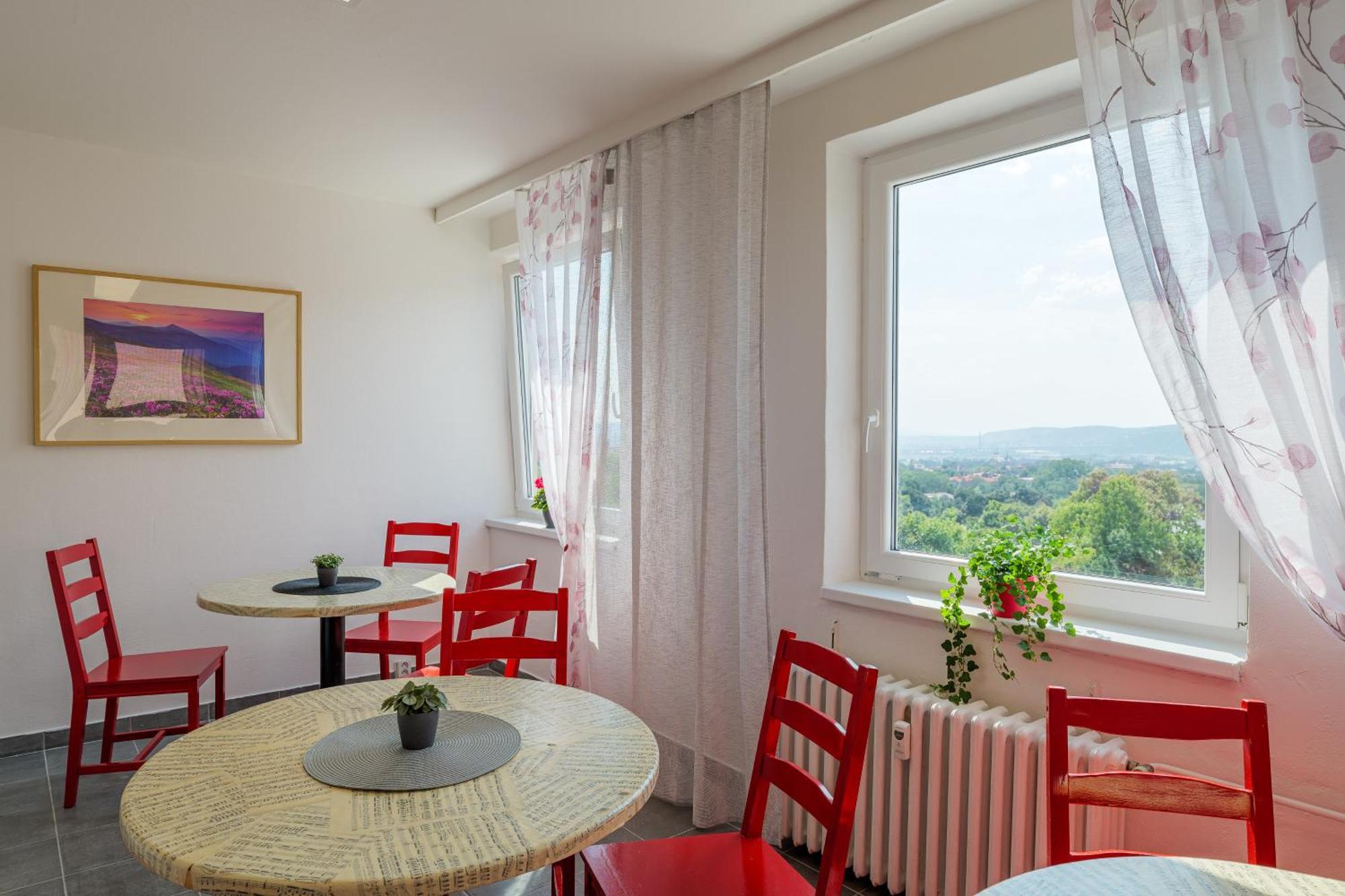 A Pousada Cooliving Praga Exterior foto